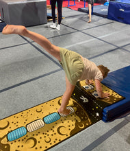 Load image into Gallery viewer, Forster Handstand Carpet