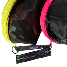 Load image into Gallery viewer, Gym Clutch